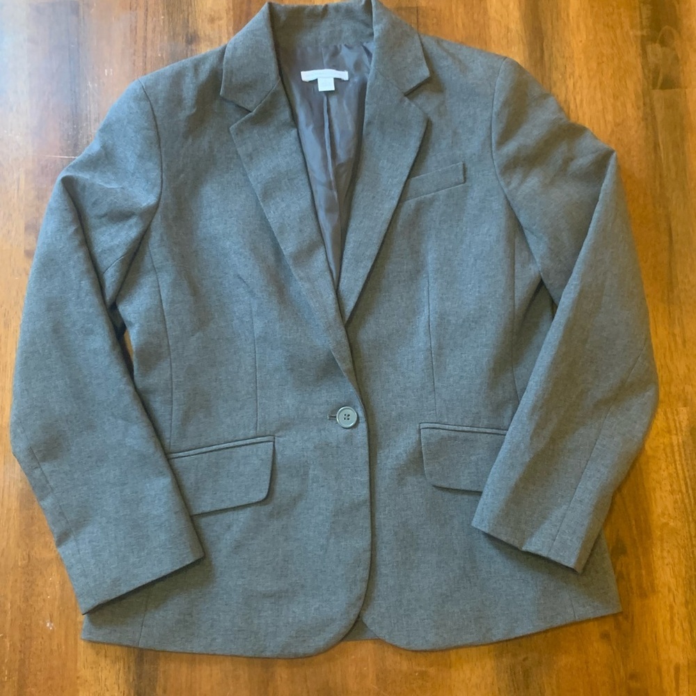 New York & Company Blazer 6 Gray Suit Jacket 
Pockets one button Professional